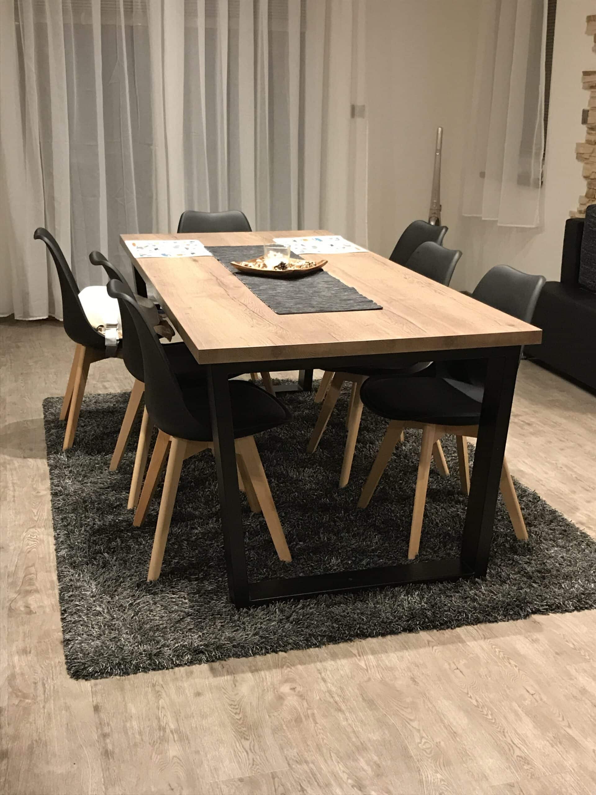 Kliknutím zobrazíte celou obrazovku Stolová podnož Vala XL photo review